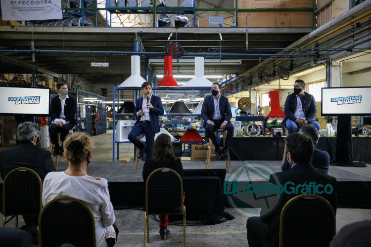 Kicillof y Costa presentaron el programa “Cooperativas en Marcha” Kicillof y Costa presentaron el programa “Cooperativas en Marcha”