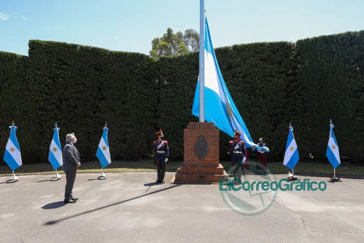 Acto por el bicentenario del primer izamiento de la bandera argentina en las Islas Malvinas