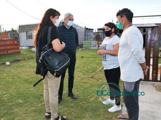 Cagliardi paseó por el Santa Teresita a funcionaria Nacional de Integración Socio Urbana Cagliardi paseó por el Santa Teresita a funcionaria Nacional de Integración Socio Urbana
