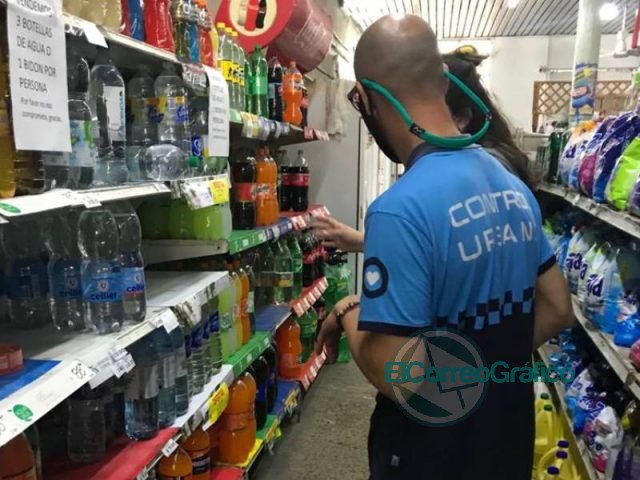 En Berisso se controló la venta de agua envasada en comercios En Berisso se controló la venta de agua envasada en comercios