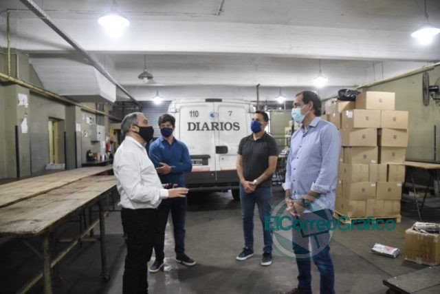 Firman convenio con el Sindicato de Canillitas para regularizar los puestos de diarios y revistas