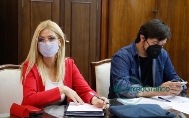 Kicillof evaluó la situación epidemiológica de la Provincia junto a especialistas e intendentes