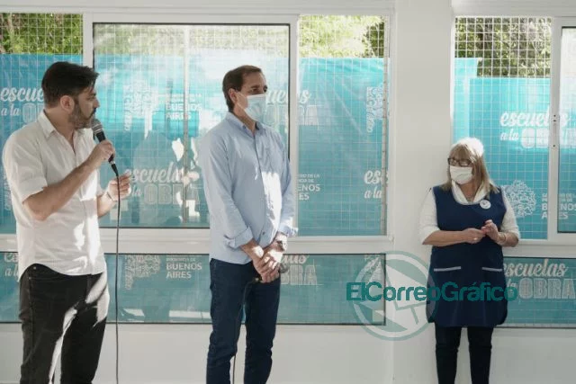 Kicillof inauguró las nuevas instalaciones de escuelas en Moreno, Mar Chiquita y La Plata