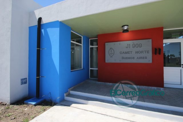 Kicillof inauguró las nuevas instalaciones de escuelas en Moreno, Mar Chiquita y La Plata