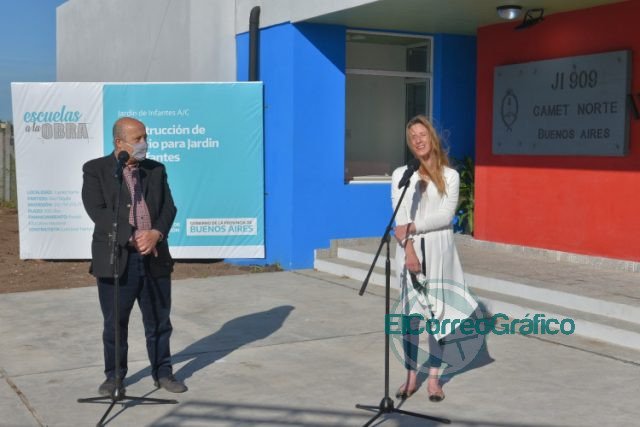 Kicillof inauguró las nuevas instalaciones de escuelas en Moreno, Mar Chiquita y La Plata