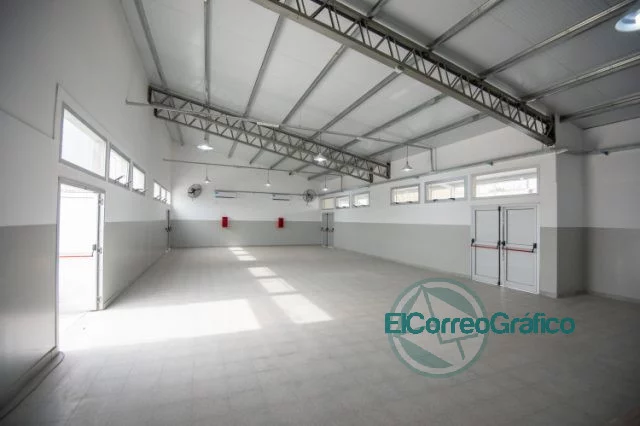 Kicillof inauguró las nuevas instalaciones de escuelas en Moreno, Mar Chiquita y La Plata