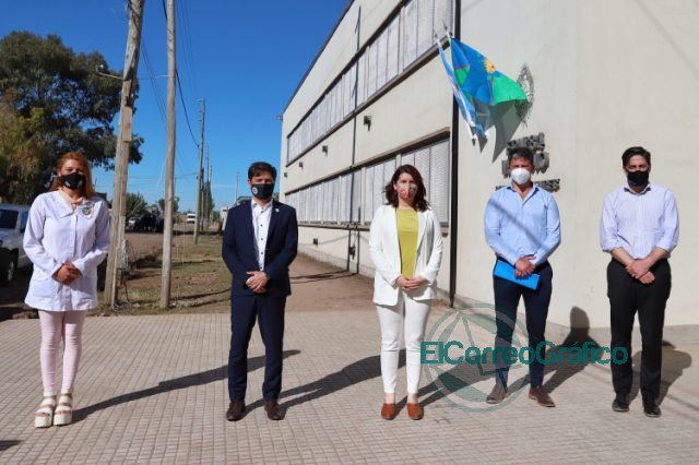 Kicillof inauguró las nuevas instalaciones de escuelas en Moreno, Mar Chiquita y La Plata