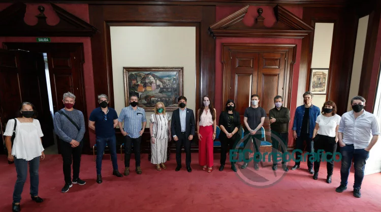 Kicillof y Costa recibieron a actores K