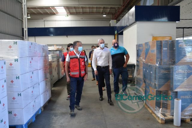Cagliardi paseó por las instalaciones de la Cruz Roja Argentina en Ezeiza Cagliardi paseó por las instalaciones de la Cruz Roja Argentina en Ezeiza