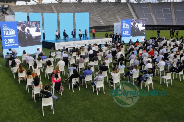 Kicillof: “El 2021 será el año de la vacunación y de la reconstrucción de la provincia de Buenos Aires” Kicillof: “El 2021 será el año de la vacunación y de la reconstrucción de la provincia de Buenos Aires”