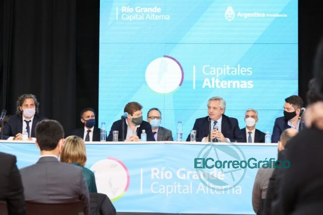 Capitales Alternas: Fernández anunció obras y rubricó acuerdos en Tierra del Fuego