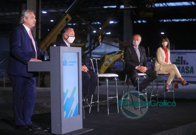 Fernández en Conferencia de la UIA augura que "Argentina empezó a moverse" Fernández en Conferencia de la UIA augura que "Argentina empezó a moverse"