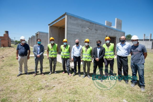 Kicillof a lo Vidal inauguró la repavimentación de "un tramo de ruta" Kicillof a lo Vidal inauguró la repavimentación de "un tramo de ruta"