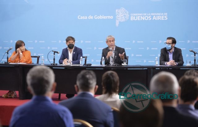 Kicillof y Ferraresi suscribieron convenios con intendentes Kicillof y Ferraresi suscribieron convenios con intendentes