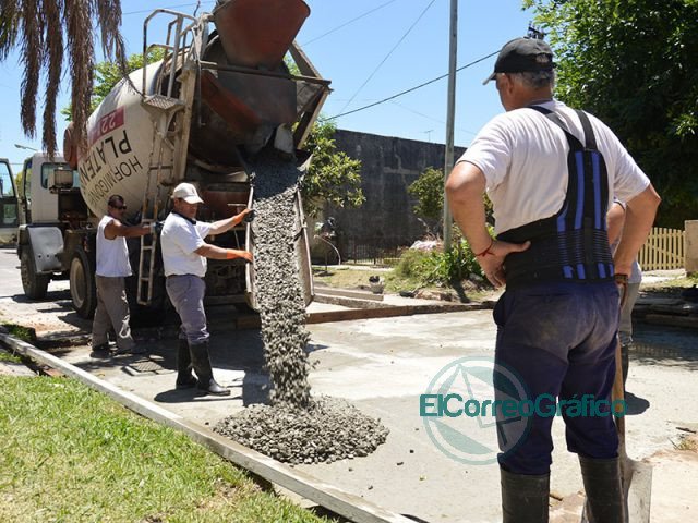 Obra de bacheo sobre calle 171 entre 19 y 20