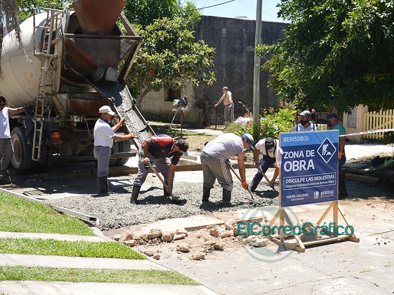Obra de bacheo sobre calle 171 entre 19 y 20