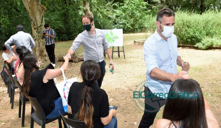 Recorrida del ministro de Hacienda y Finanzas bonaerense por Pilar y Luján