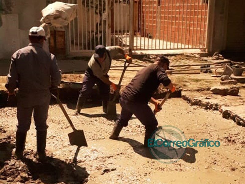 Trabajos de bacheo en calle 13 entre Montevideo y 168