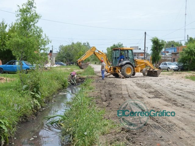 Trabajos hidráulicos en barrios de La Franja