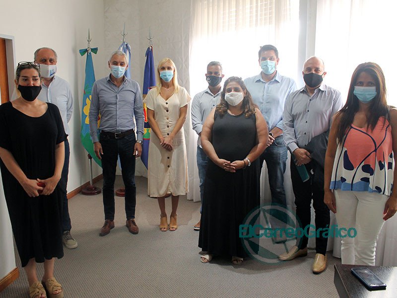 Cagliardi firmó convenio con ATSA La Plata Cagliardi firmo convenio con ATSA La Plata 3