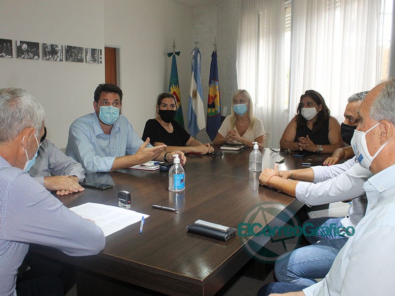 Cagliardi firmó convenio con ATSA La Plata Cagliardi firmo convenio con ATSA La Plata 5