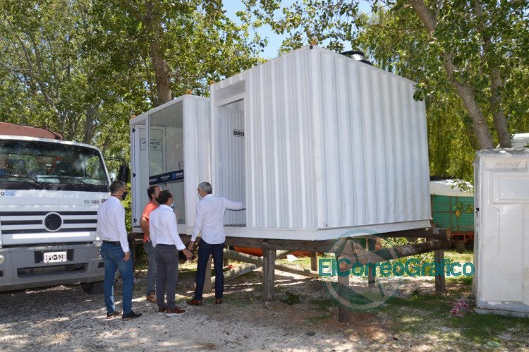 Cagliardi instalo containers sanitarios en la Playa Municipal 2