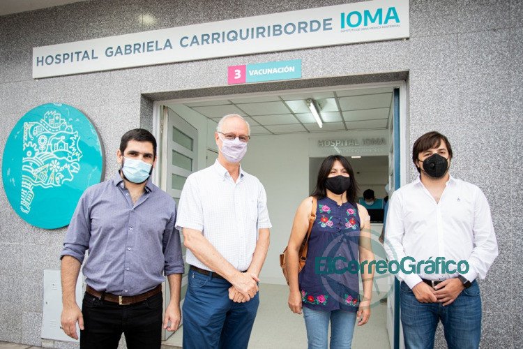 Comenzo la vacunacion de adultos mayores y docentes que integran grupos de riesgo 7