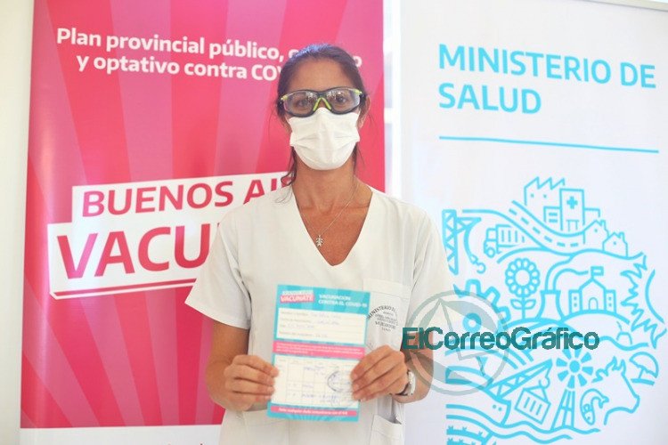 Comenzó la vacunación para mayores de 60 años y la aplicación de la segunda dosis Comenzo la vacunacion para mayores de 60 anos y la aplicacion de la segunda dosis 9