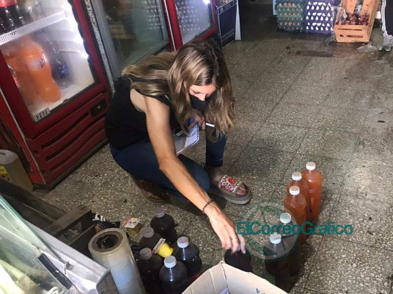 Controles a comercios por incumplimiento de higiene y sobreprecios Controles a comercios por incumplimiento de higiene y sobreprecios 1