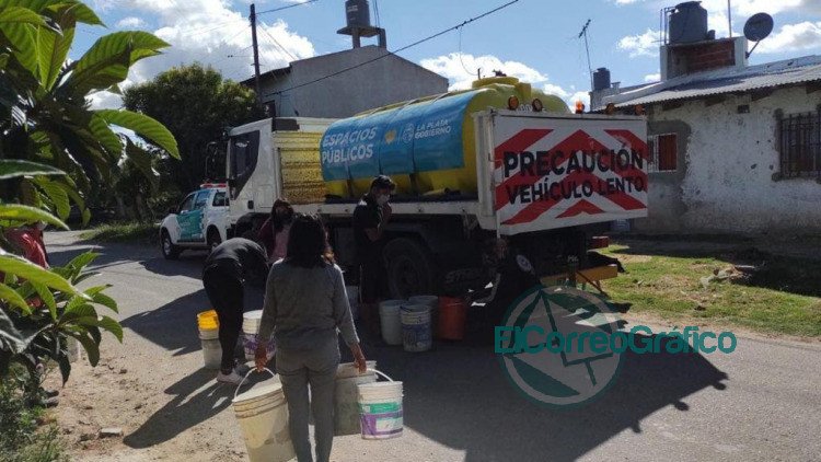 En La Plata se distribuyo mas de 350 mil litros de agua 2