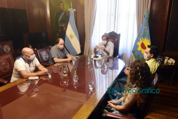 Garro recibio a los creadores de FarmaCov el test rapido Covid 19 3