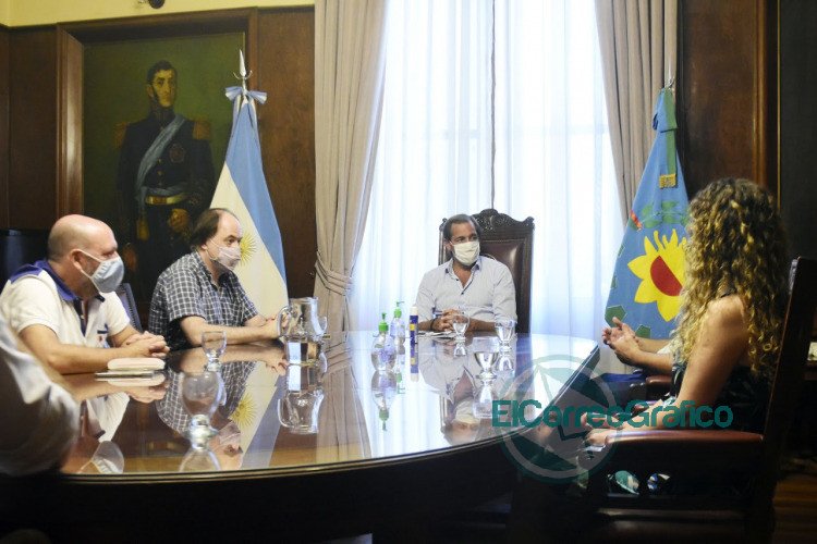 Garro recibio a los creadores de FarmaCov el test rapido Covid 19 4