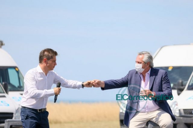 Kicillof con Fernandez y Raverta en la promulgacion la Movilidad Jubilatoria 06