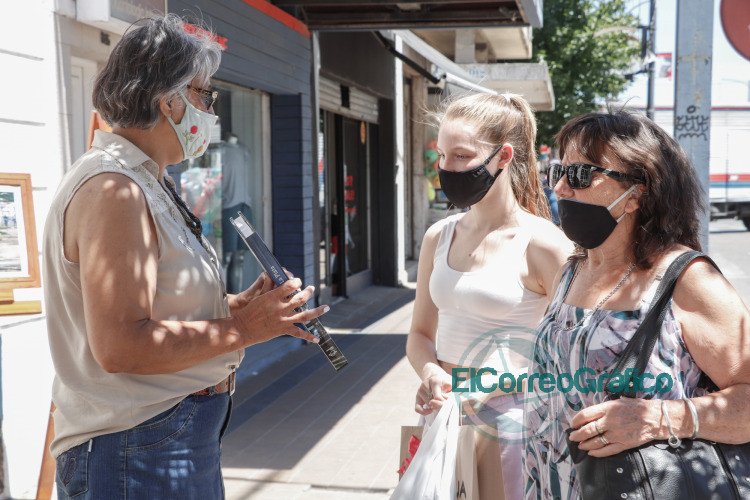 La Biblioteca Municipal se muestra en la vereda de Casa de Cultura 2