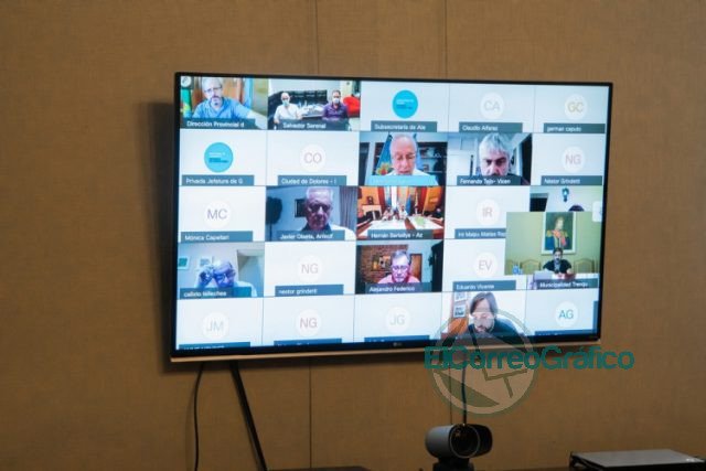 Ministros e intendentes coordinaron la vacunacion con la Sputnik V 03