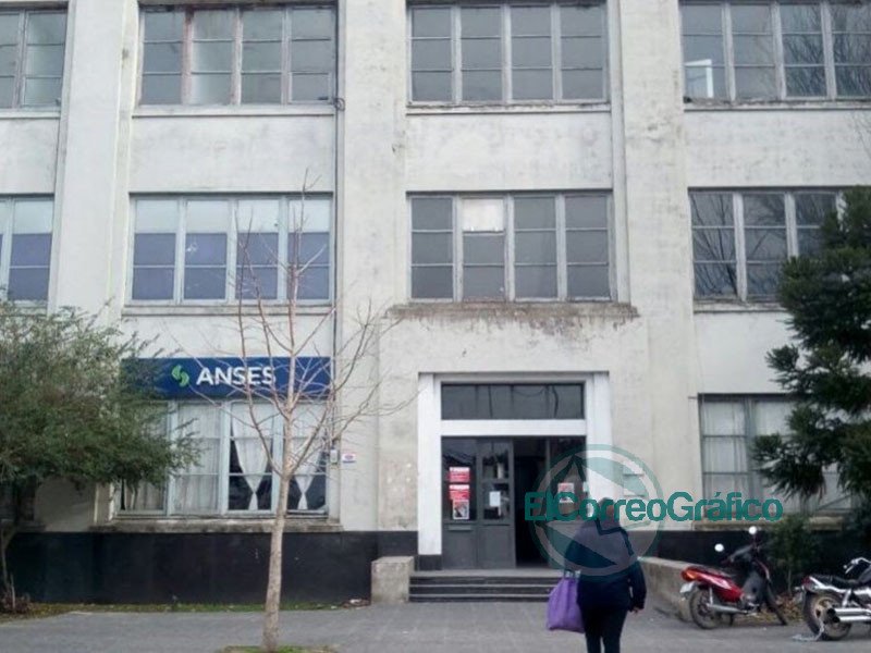 Oficina de Cooperativas que se ubican en Avenida Montevideo y 2 Segundo Piso