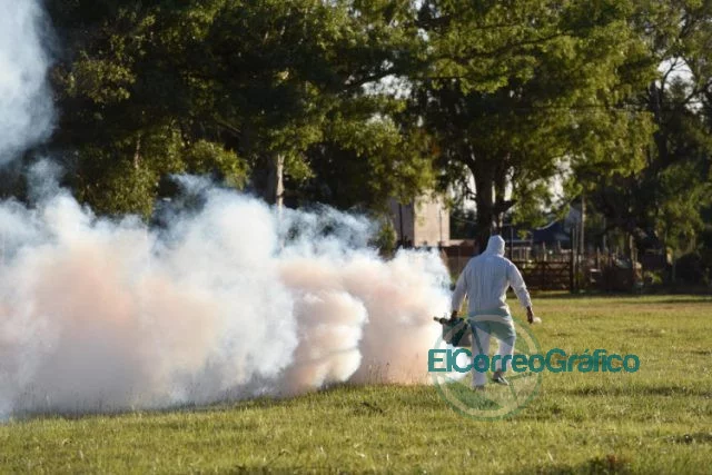 Refuerzan los operativos de fumigación y concientización contra el dengue Refuerzan los operativos de fumigacion y concientizacion contra el dengue 2