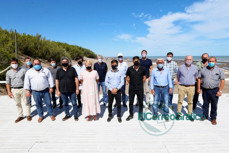 Reunion de Kicillof e intendentes 3