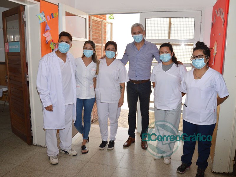 Cagliardi habilito el primer vacunatorio COVID 19 mientas guarda silencio de su funcionario vacunado 3