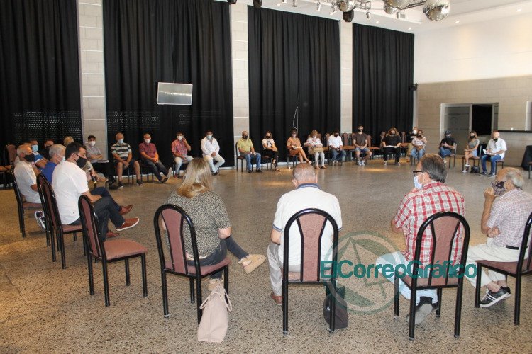Cagliardi pide consejos a la ciudadania y sigue sin saber resolver nada de su gestion 4