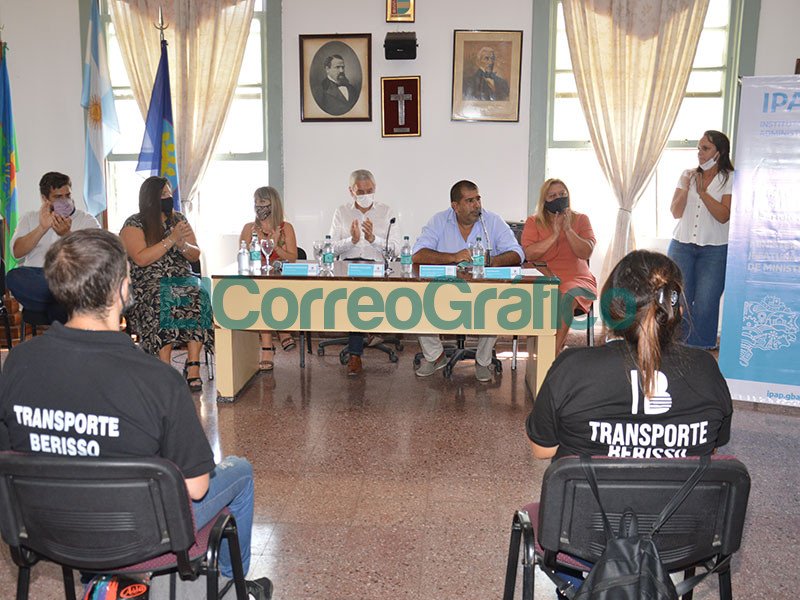 Capacitación para personal municipal en diversos cursos Capacitacion para personal municipal en diversos cursos