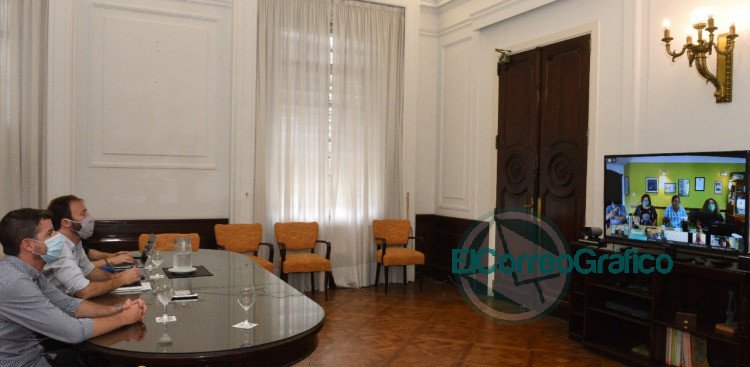 Comenzó el diálogo con los gremios estatales bonaerenses por la paritaria 2021 Comenzo el dialogo con los gremios estatales bonaerenses por la paritaria 2021 1