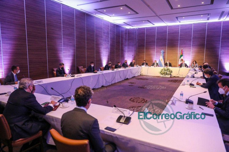Fernández se reunió con empresarios mexicanos que tienen inversiones en la Argentina El Presidente se reunio con empresarios mexicanos que tienen inversiones en la Argentina 2