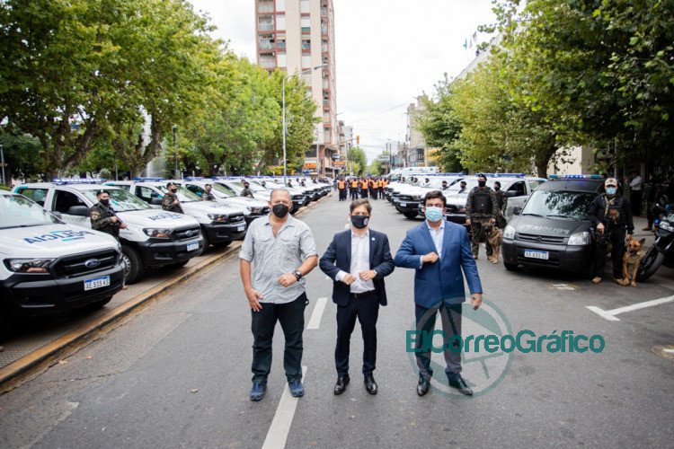 Kicillof Berni y Espinoza pusieron en marcha nuevos patrulleros para La Matanza 3