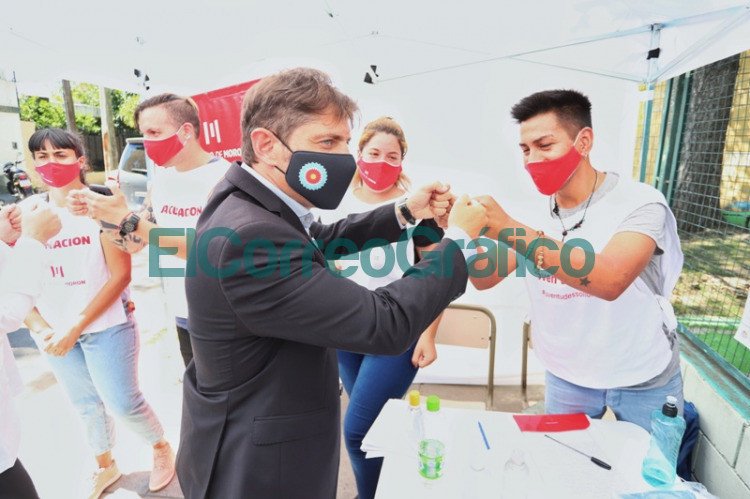 Kicillof y Vizzotti visitaron una posta de vacunacion en Moron