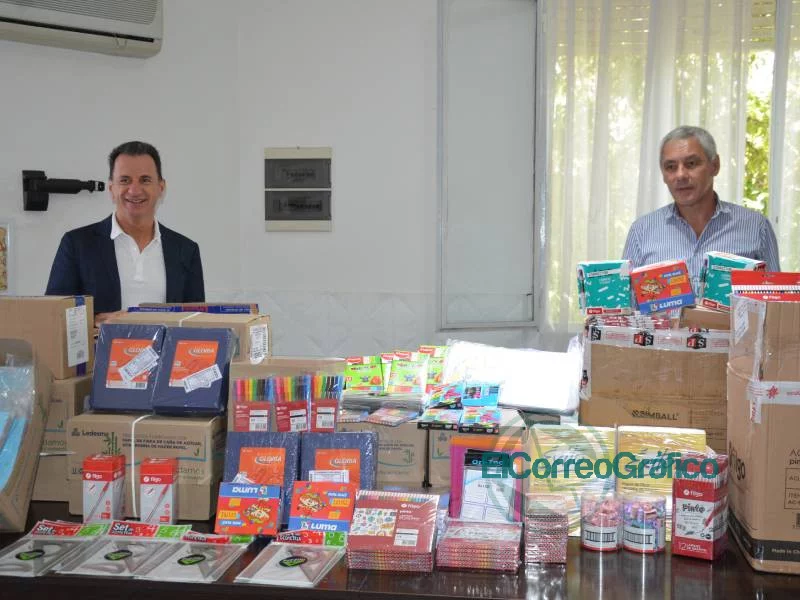 TecPlata donó útiles escolares a Cagliardi TecPlata dono utiles escolares a Cagliardi 1