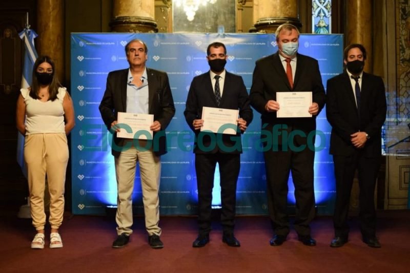 Dirigentes de Colectividades de Berisso distinguidos por UCADE 4