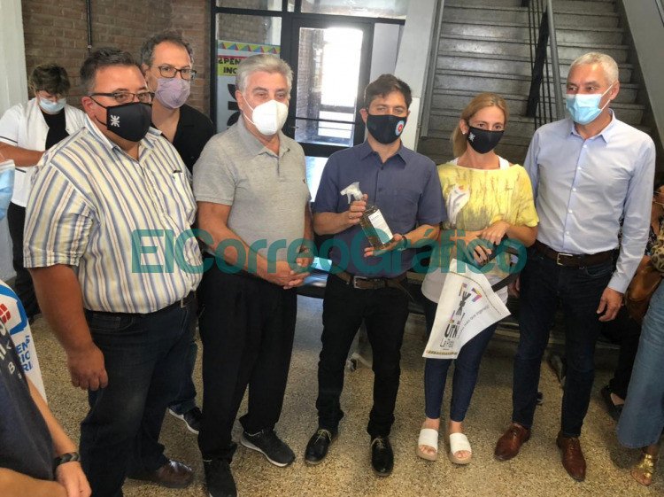 El Gobernador de la Provincia y su ministro de Salud visitaron el Centro de Vacunación de la UTN El Gobernador de la Provincia y su ministro de Salud visitaron el Centro de Vacunacion de la UTN 1