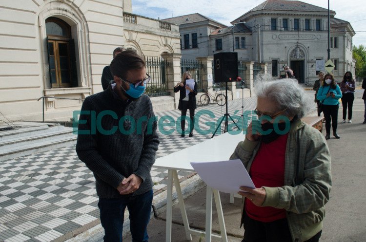 Se entregó 1.740 títulos de propiedad en 17 municipios bonaerenses Escrituras en Bragado 4