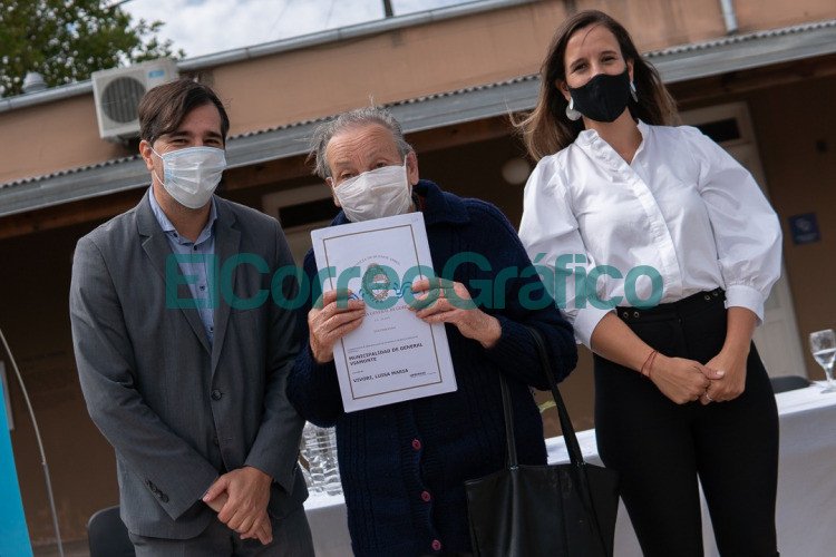 Se entregó 1.740 títulos de propiedad en 17 municipios bonaerenses Escrituras en General Viamonte 4
